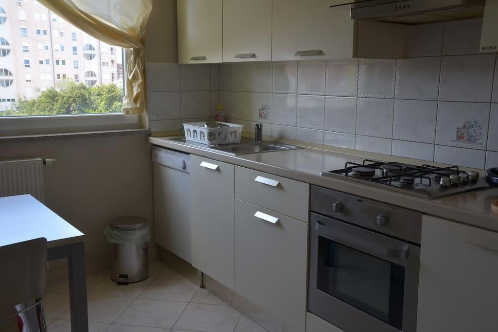 Apartman Ana Pula - Calm, Free Parking, Close To Center Exterior photo